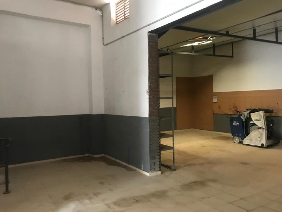 Venta de local comercial en Madrid