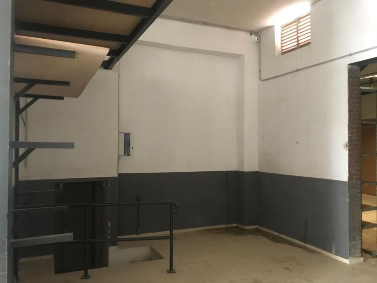 Venta de local comercial en Madrid