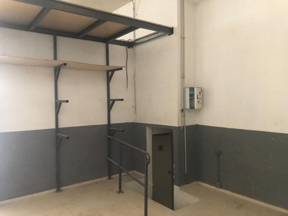 Venta de local comercial en Madrid