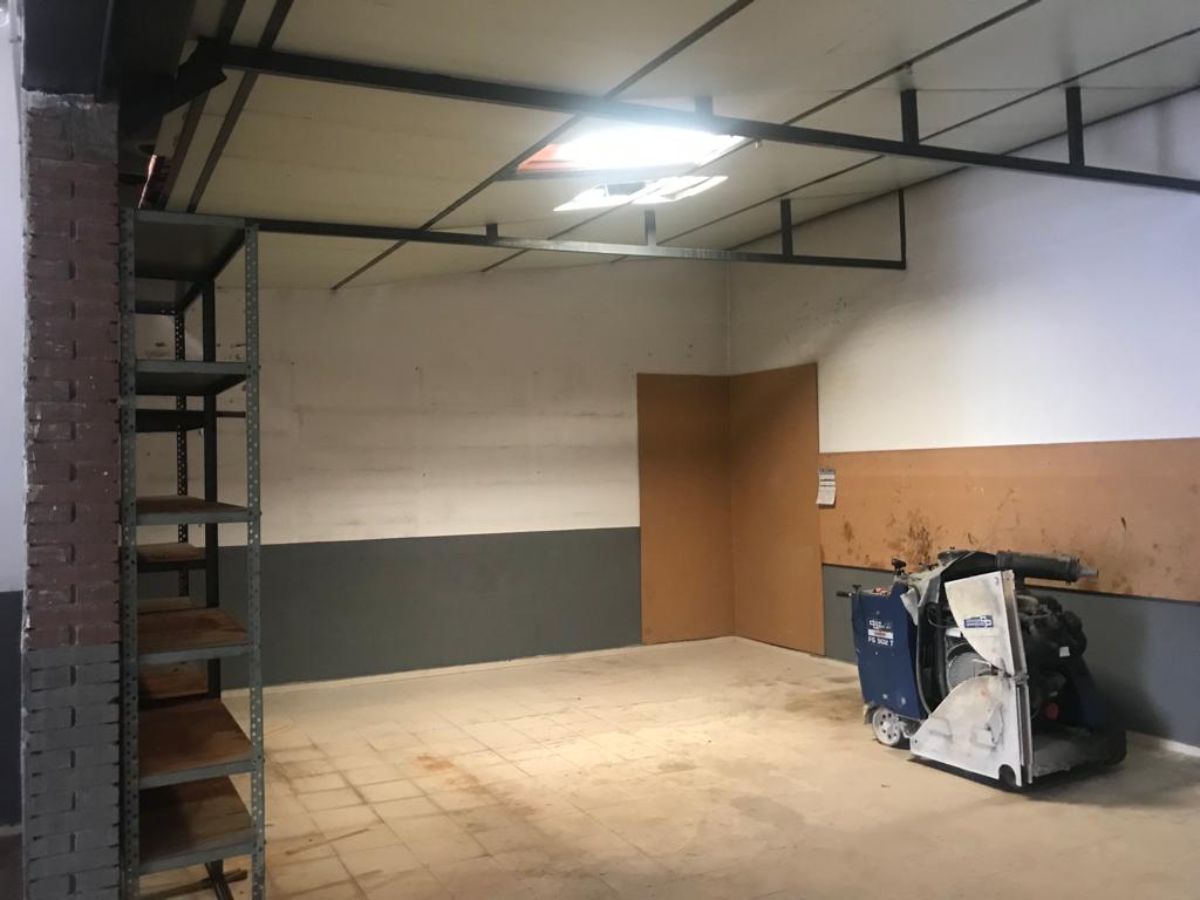 Venta de local comercial en Madrid
