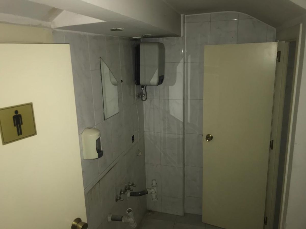Venta de local comercial en Madrid