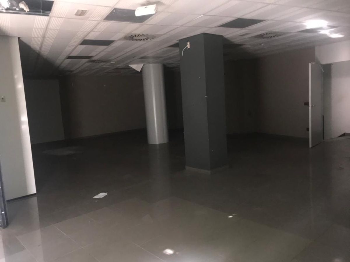 Venta de local comercial en Madrid
