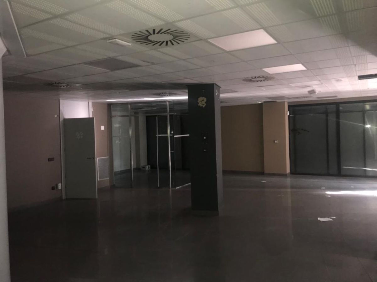 Venta de local comercial en Madrid