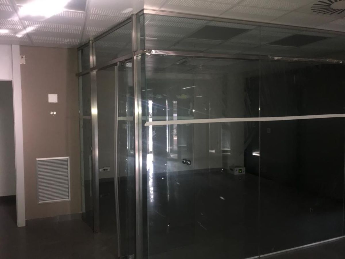 Venta de local comercial en Madrid