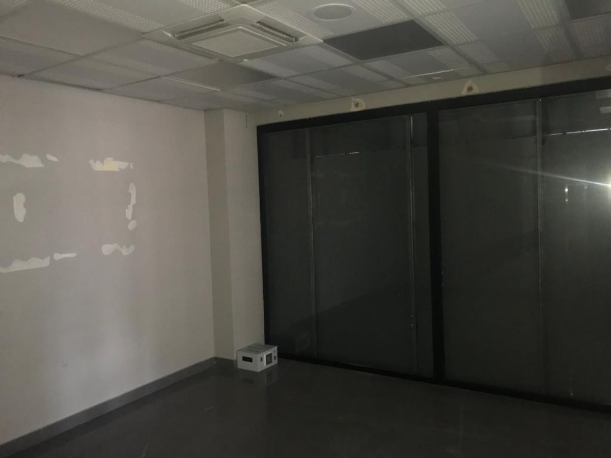 Venta de local comercial en Madrid