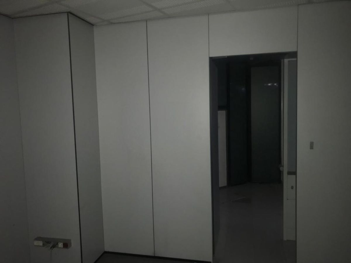Venta de local comercial en Madrid