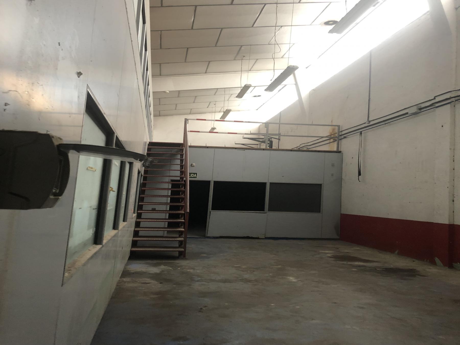 Venta de nave industrial en Alcorcón