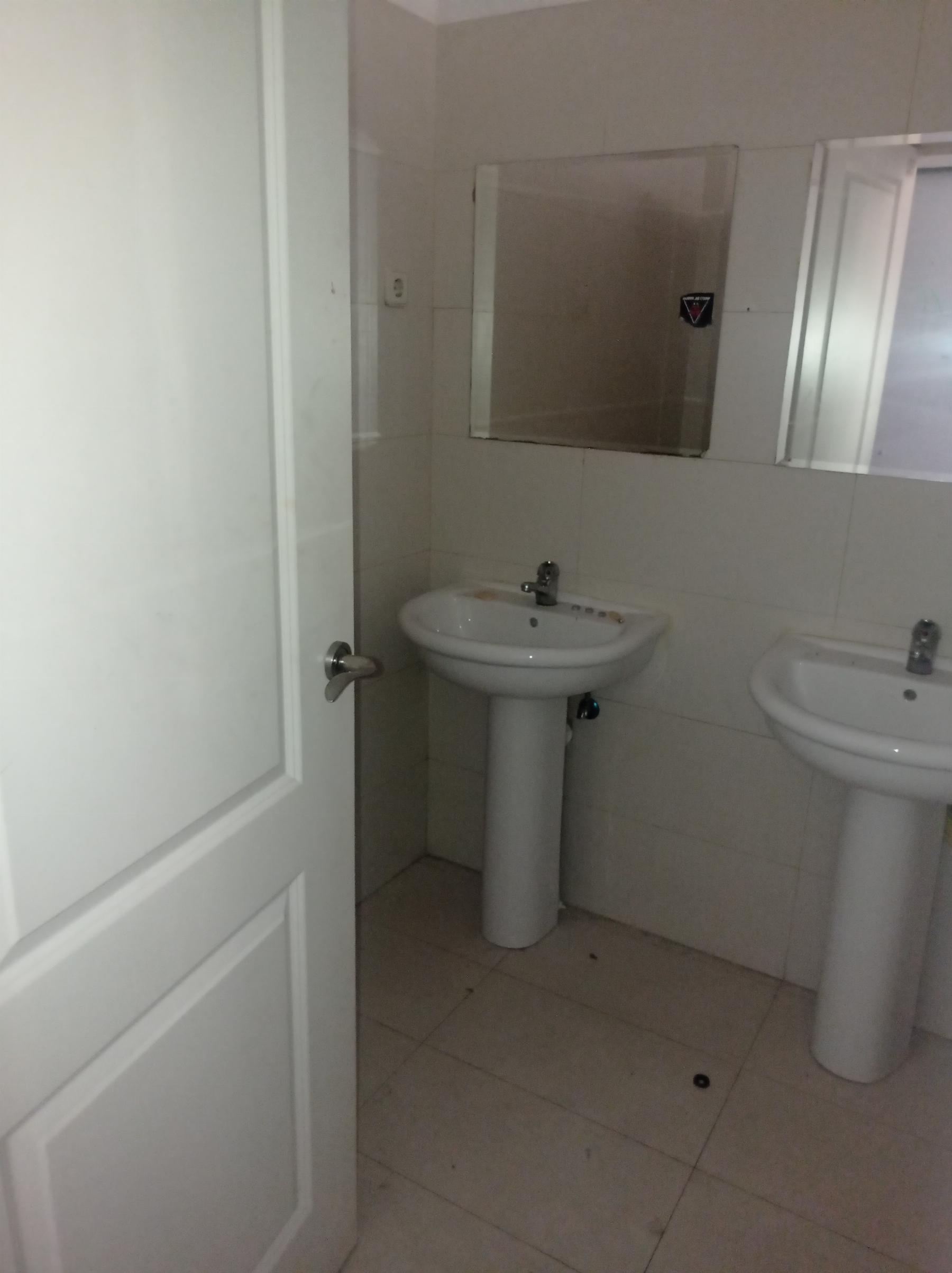 Venta de local comercial en Madrid