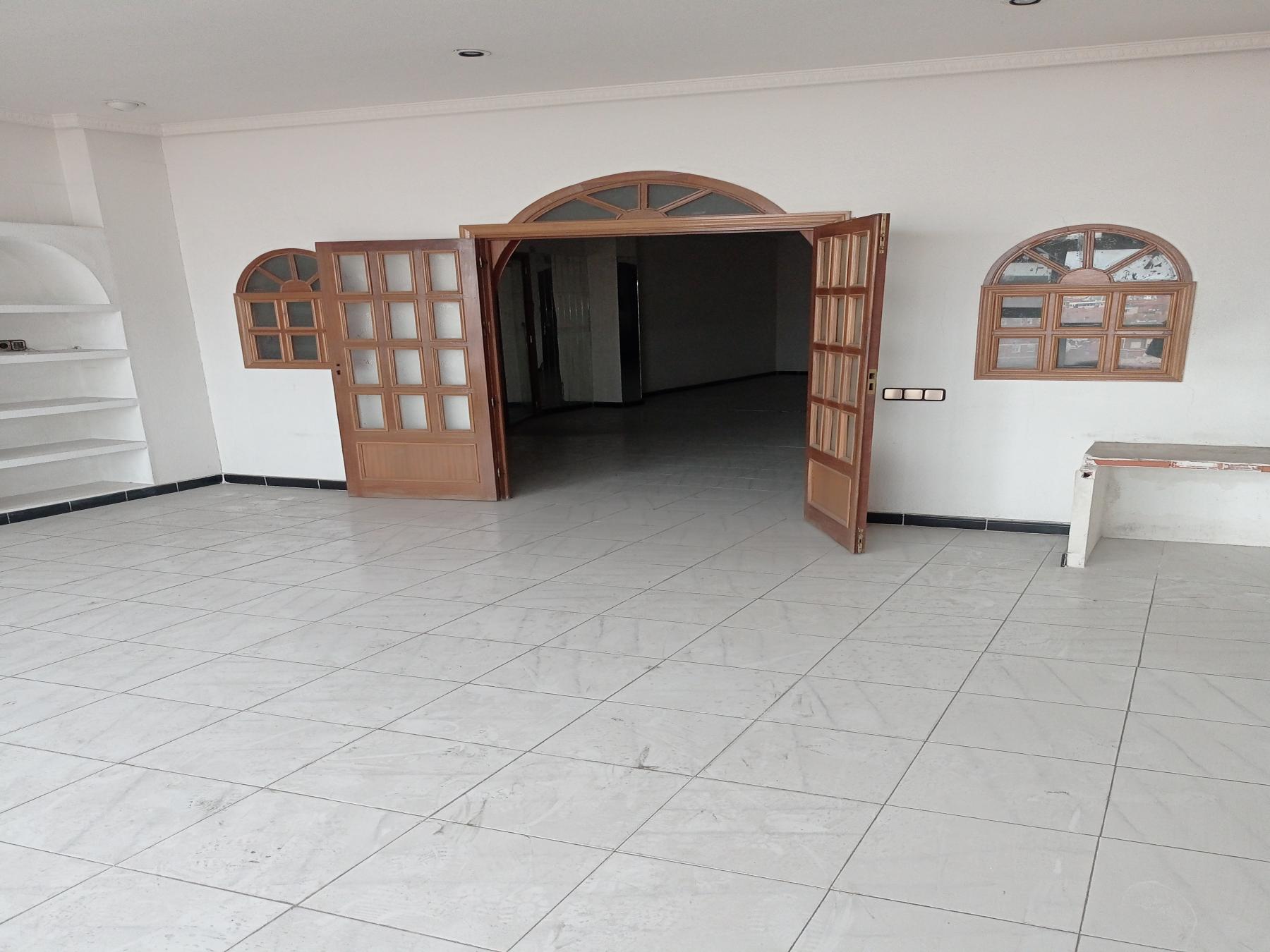 Venta de local comercial en Madrid