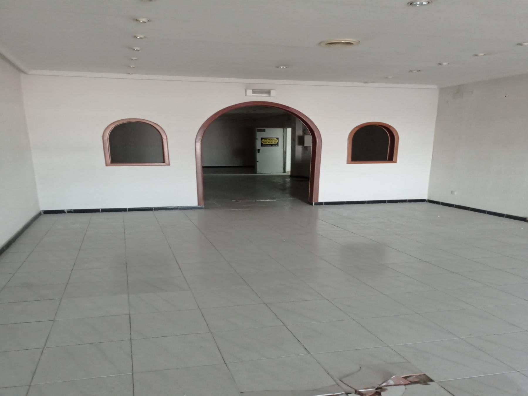Venta de local comercial en Madrid