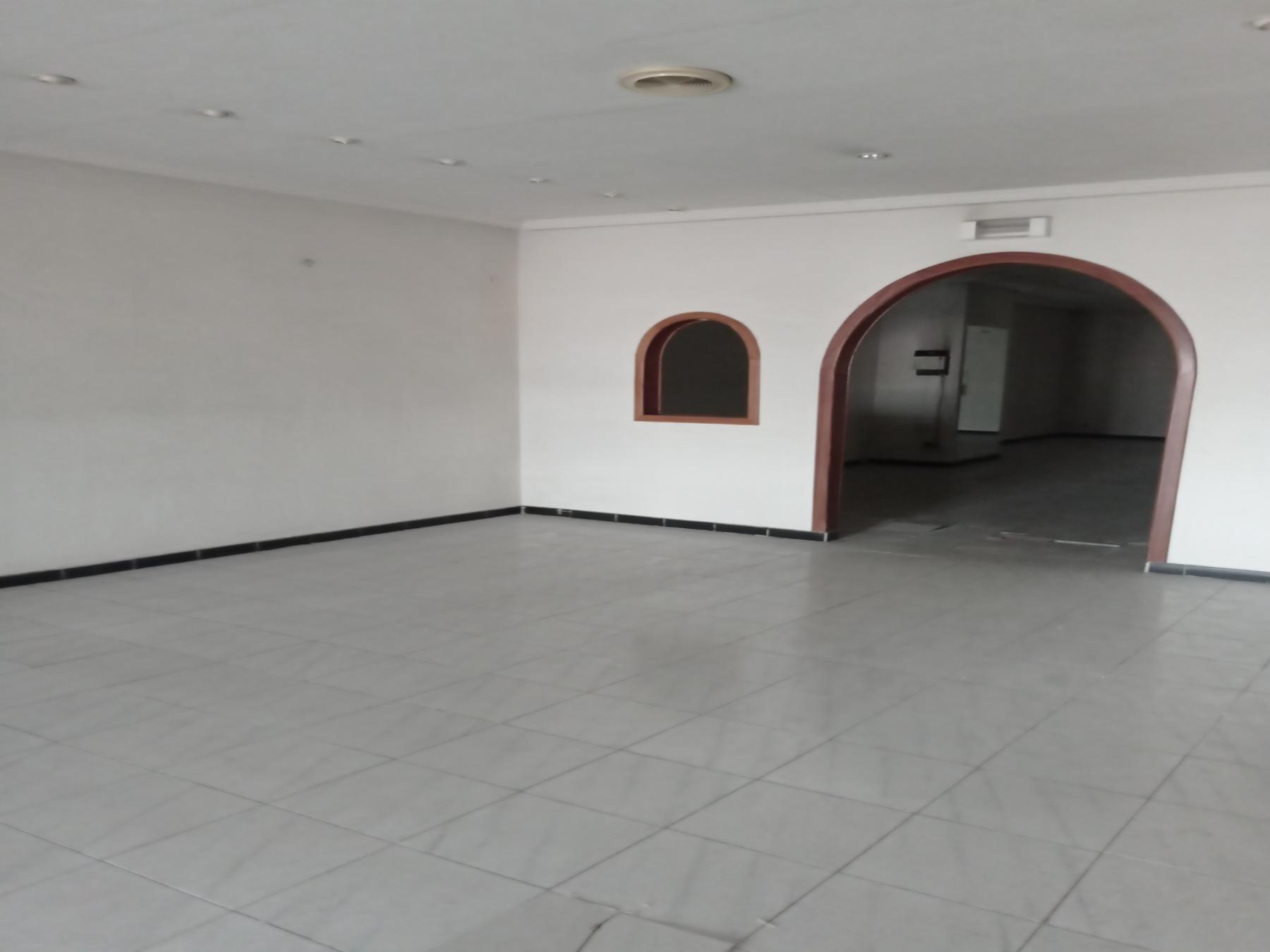 Venta de local comercial en Madrid