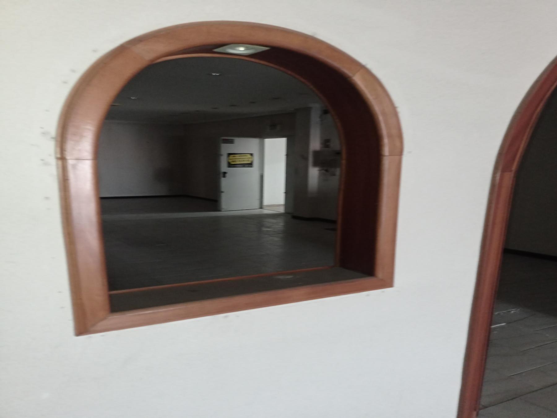 Venta de local comercial en Madrid