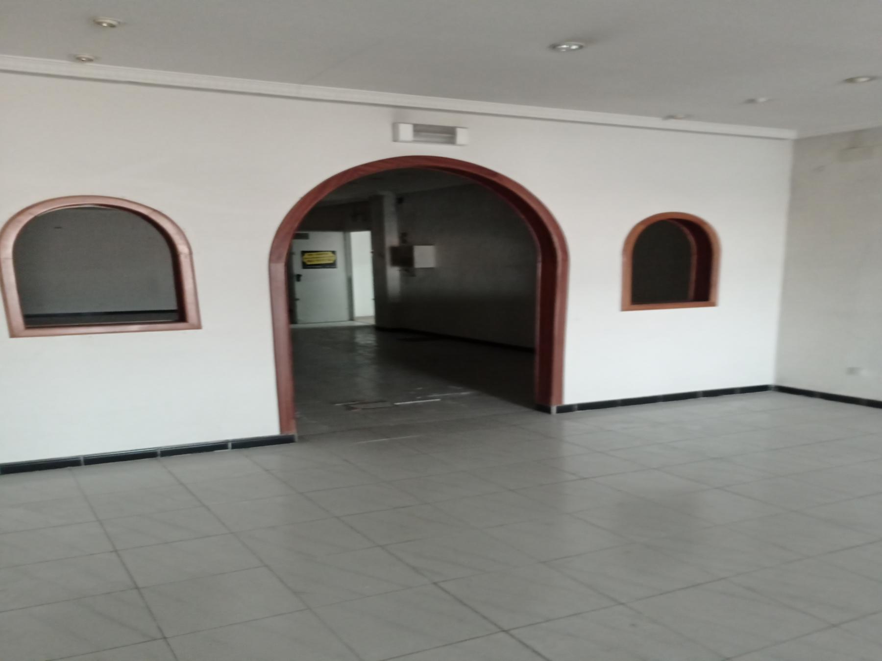 Venta de local comercial en Madrid