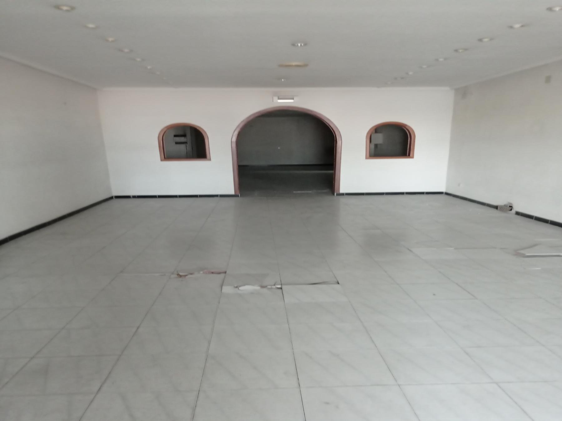 Venta de local comercial en Madrid