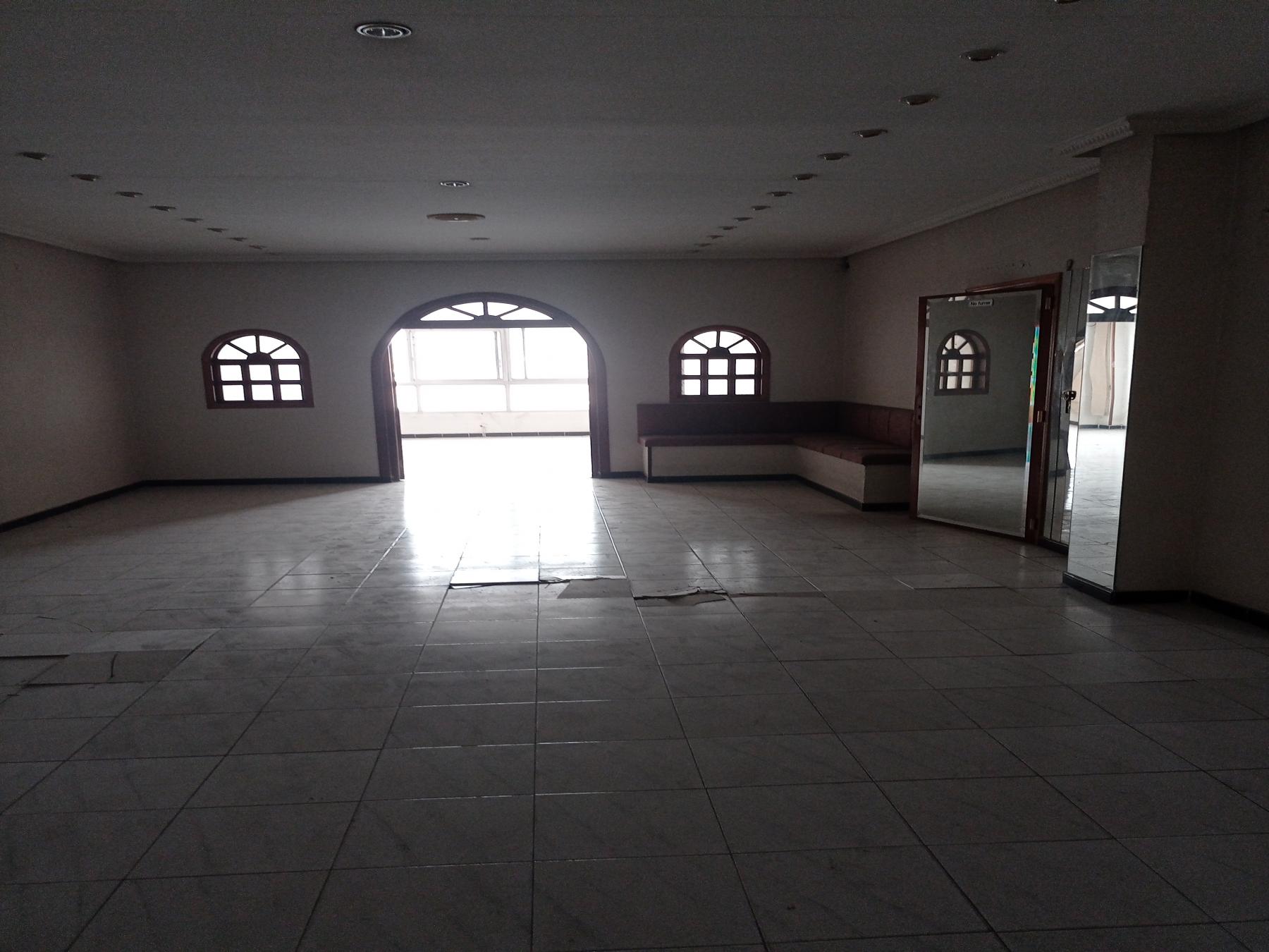 Venta de local comercial en Madrid