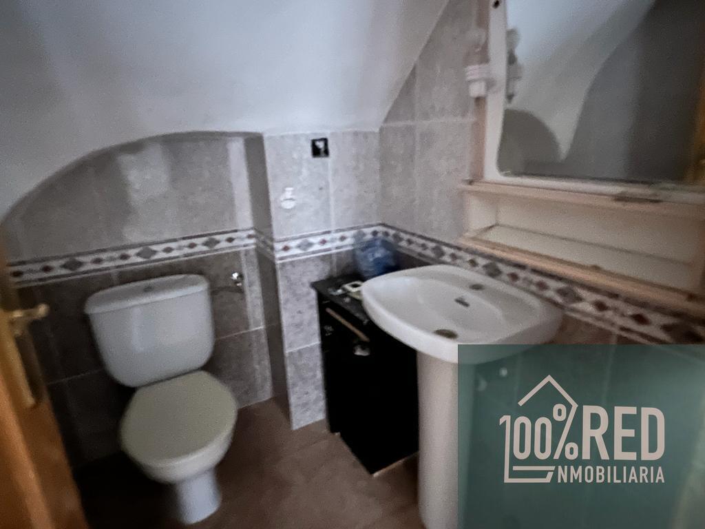 Venta de casa en La Puebla de Almoradiel