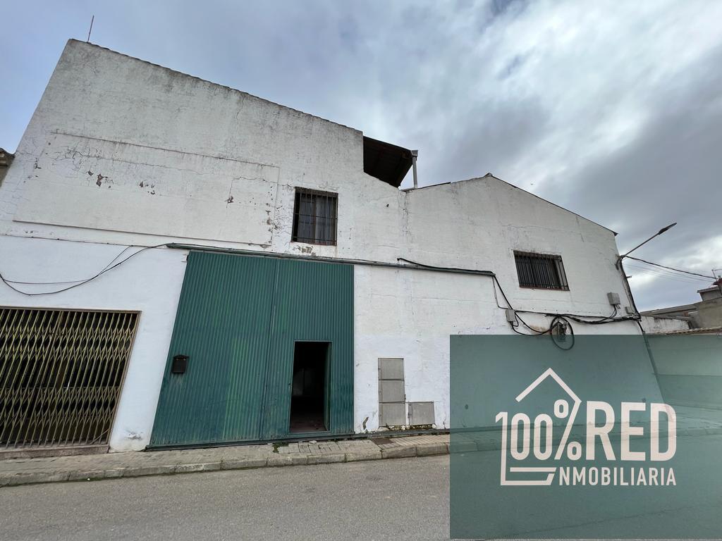 Venta de nave industrial en La Puebla de Almoradiel