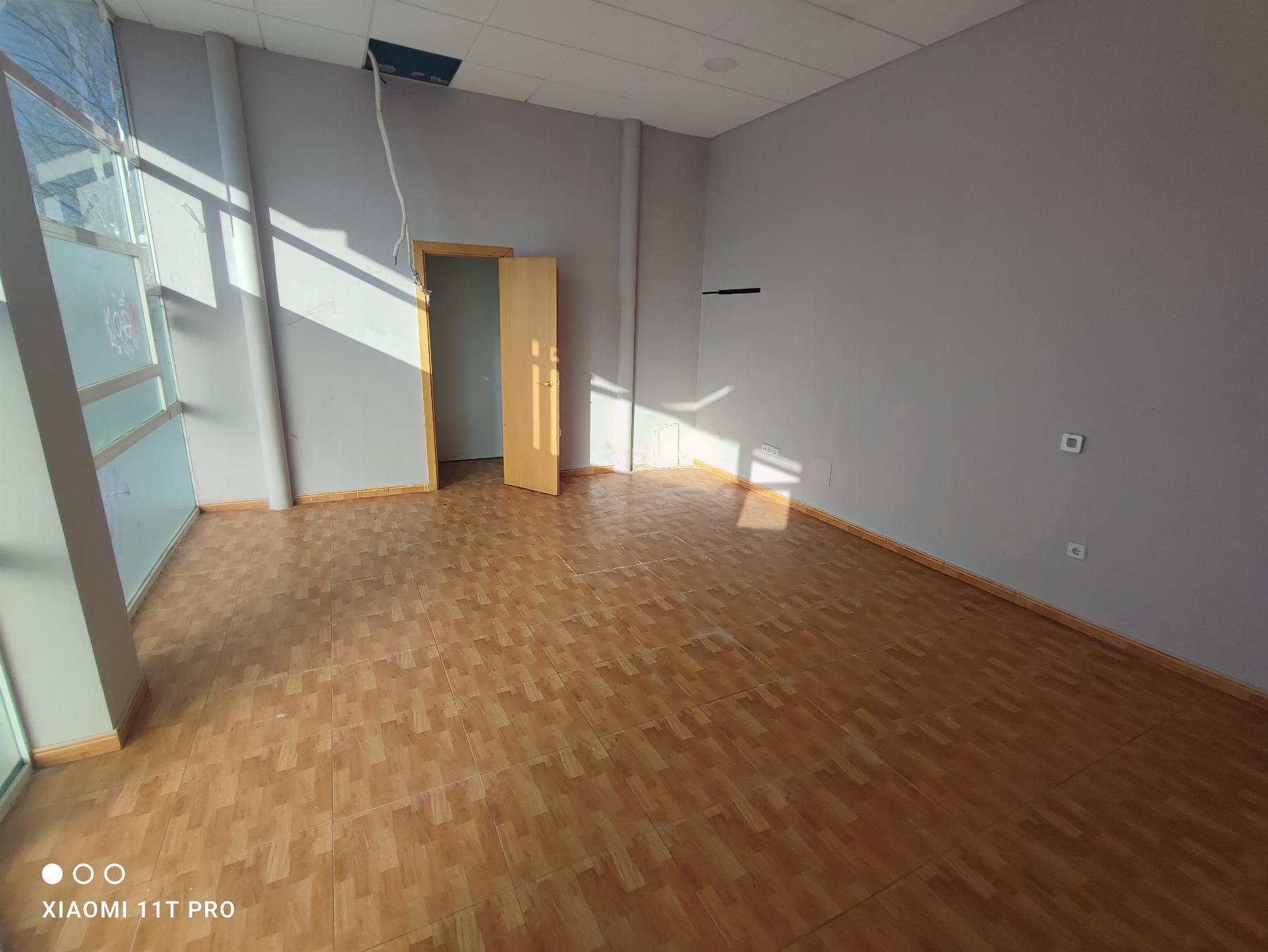 Venta de local comercial en Leganés