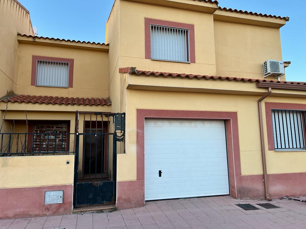 Venta de chalet en Lillo