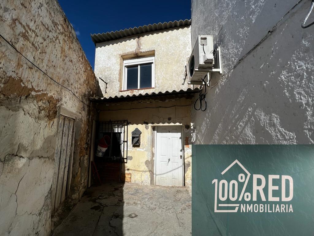 Venta de casa en Noblejas