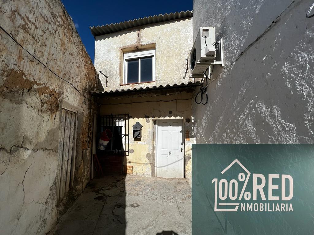Venta de casa en Noblejas
