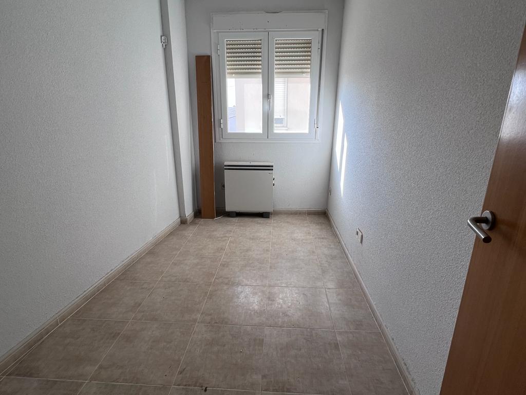 Venta de piso en Lominchar