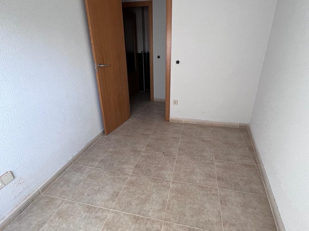 Venta de piso en Lominchar