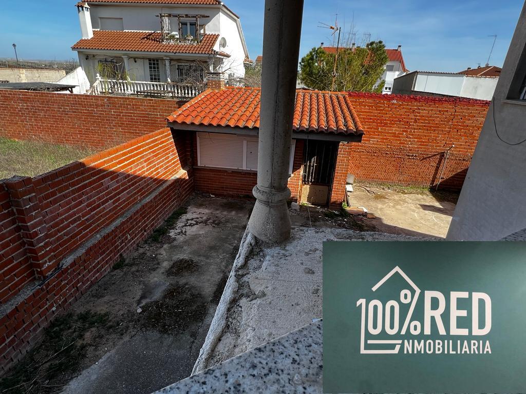 Venta de chalet en Villaluenga de la Sagra