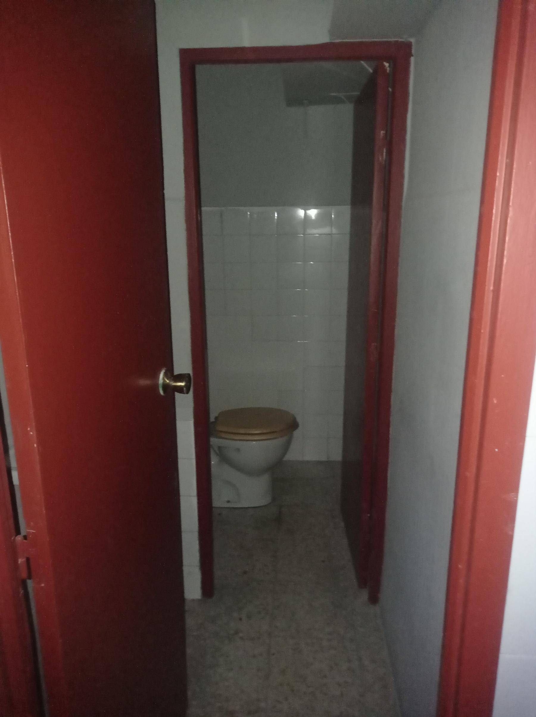 Venta de local comercial en Madrid