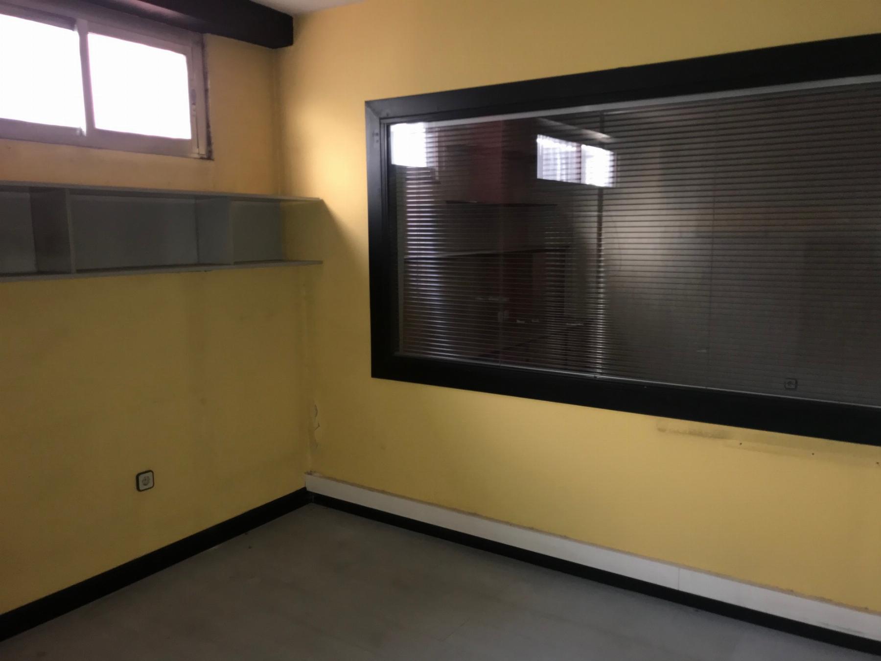 Venta de local comercial en Alcobendas