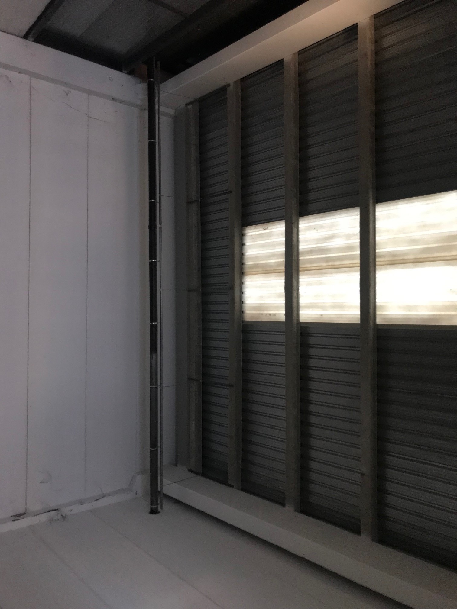 Venta de nave industrial en Camarma de Esteruelas