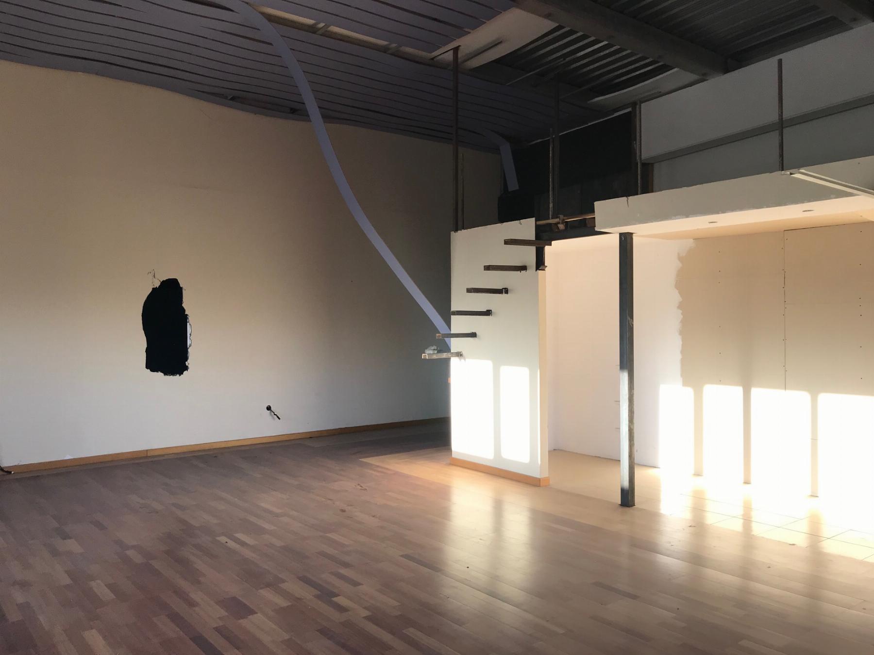 Venta de nave industrial en Camarma de Esteruelas