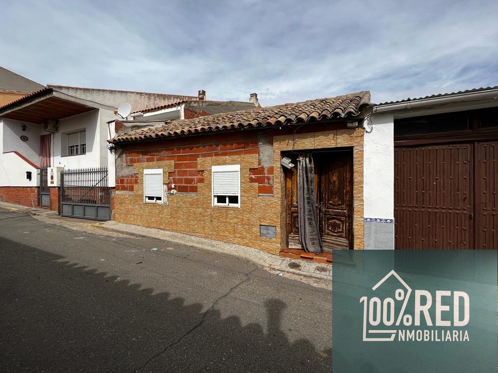 Venta de casa en Consuegra