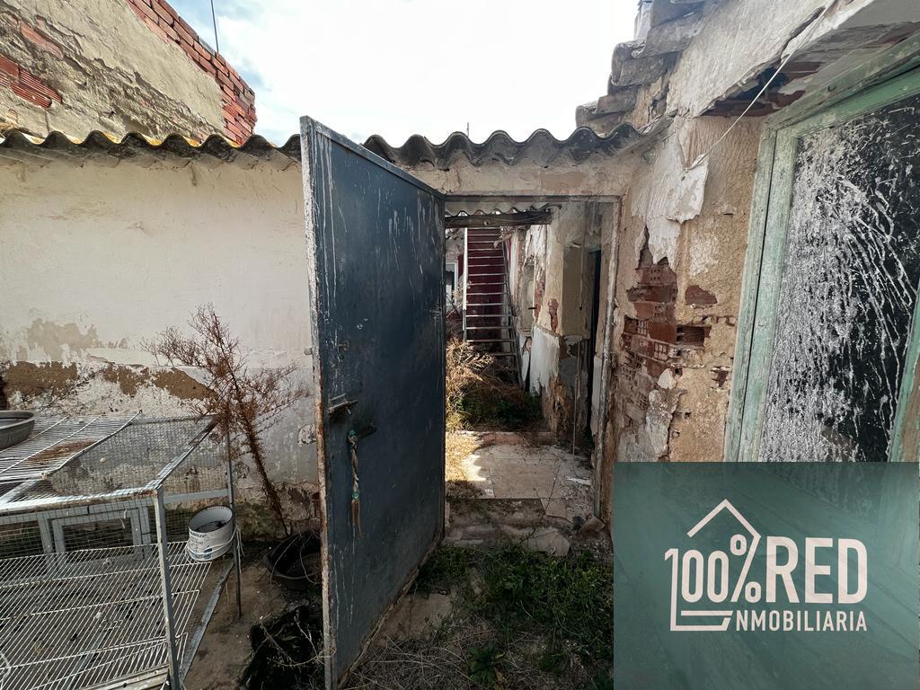 Venta de casa en Consuegra