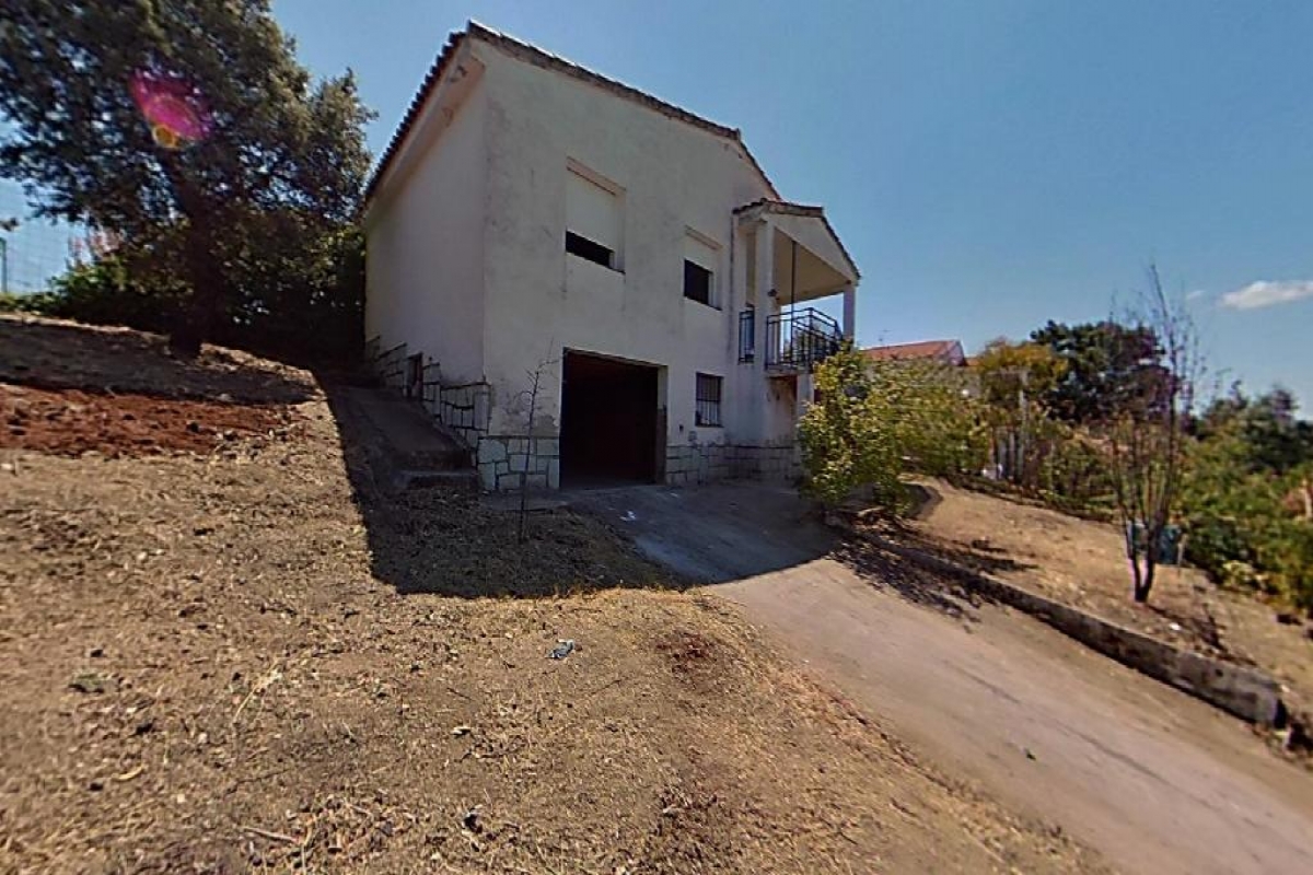 Venta de chalet en Cardiel de los Montes