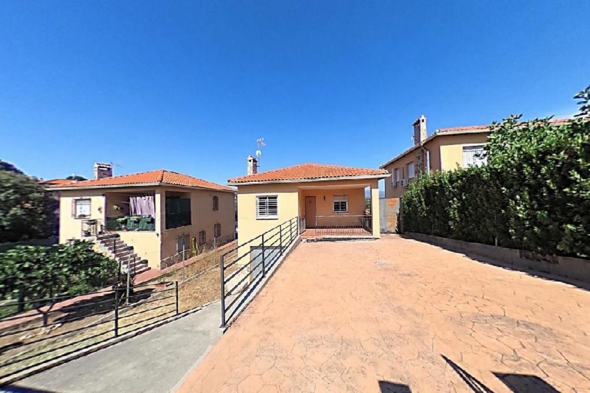 Venta de chalet en El Casar de Escalona