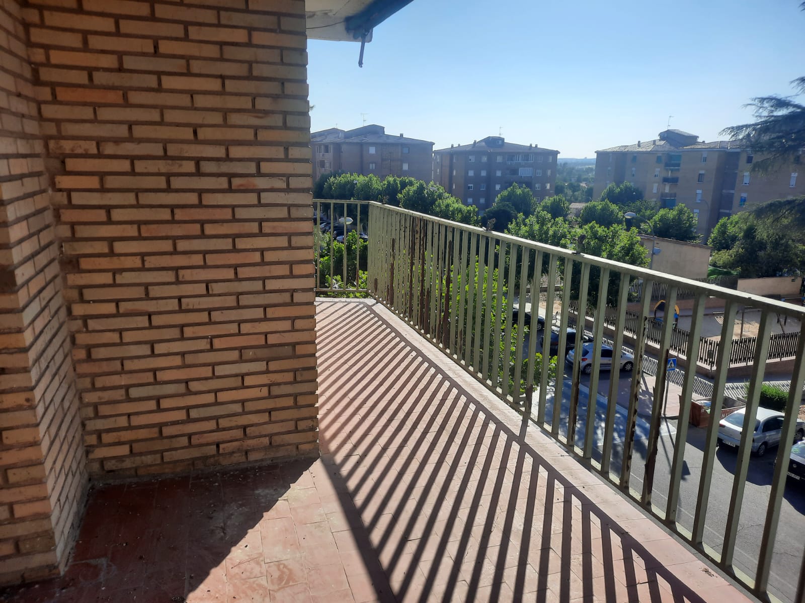 Venta de piso en Argés