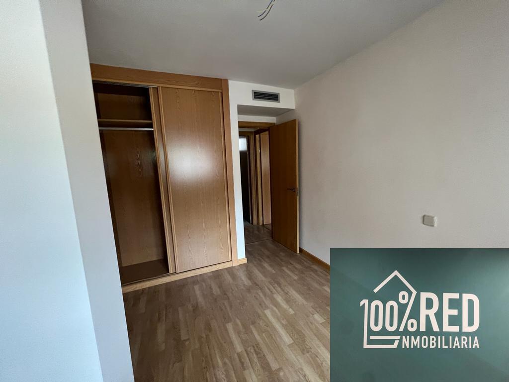 Venta de piso en Camarena