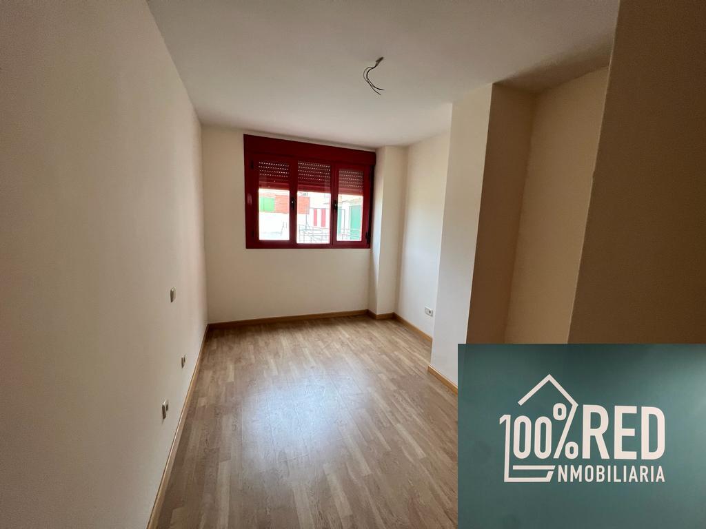 Venta de piso en Camarena