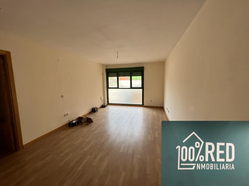 Venta de piso en Camarena