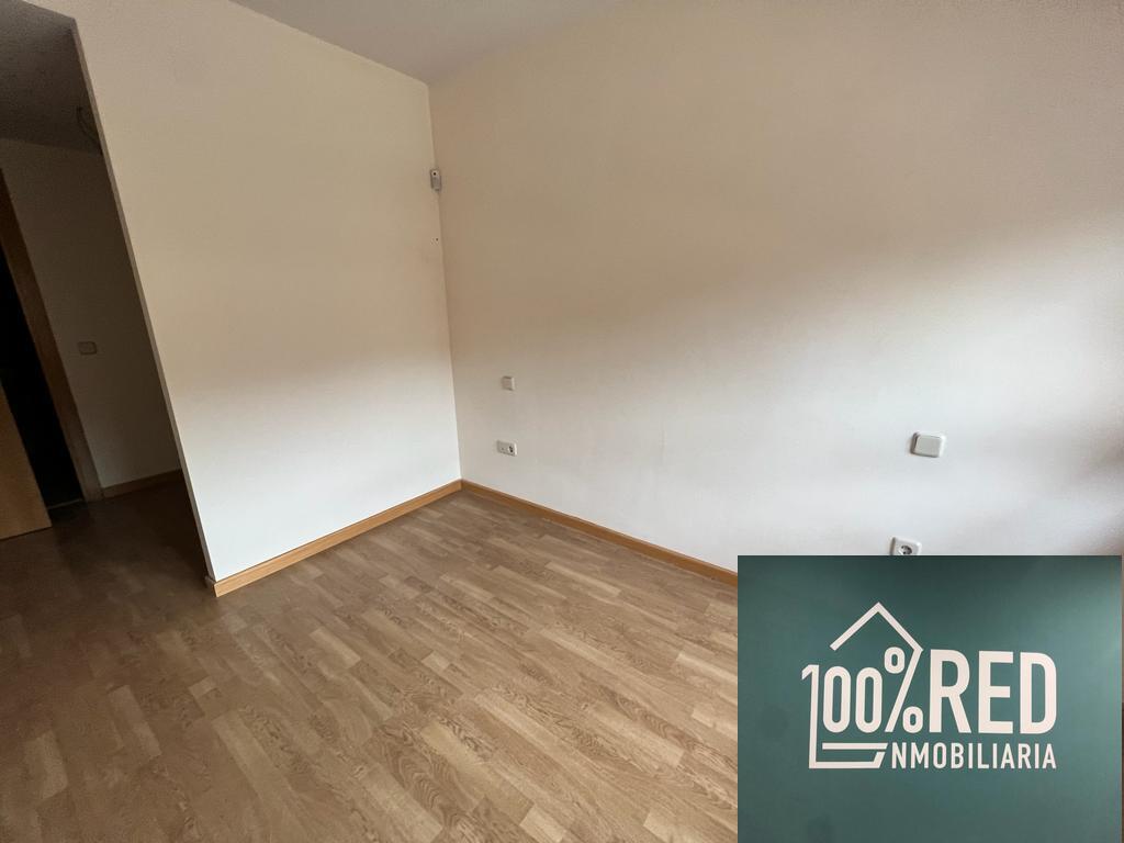 Venta de piso en Camarena