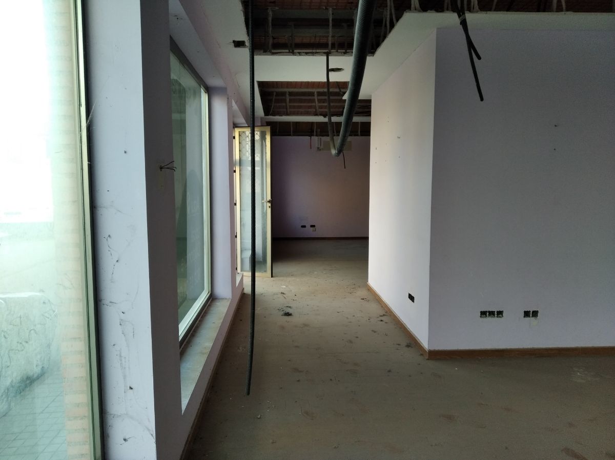 Venta de local en Consuegra