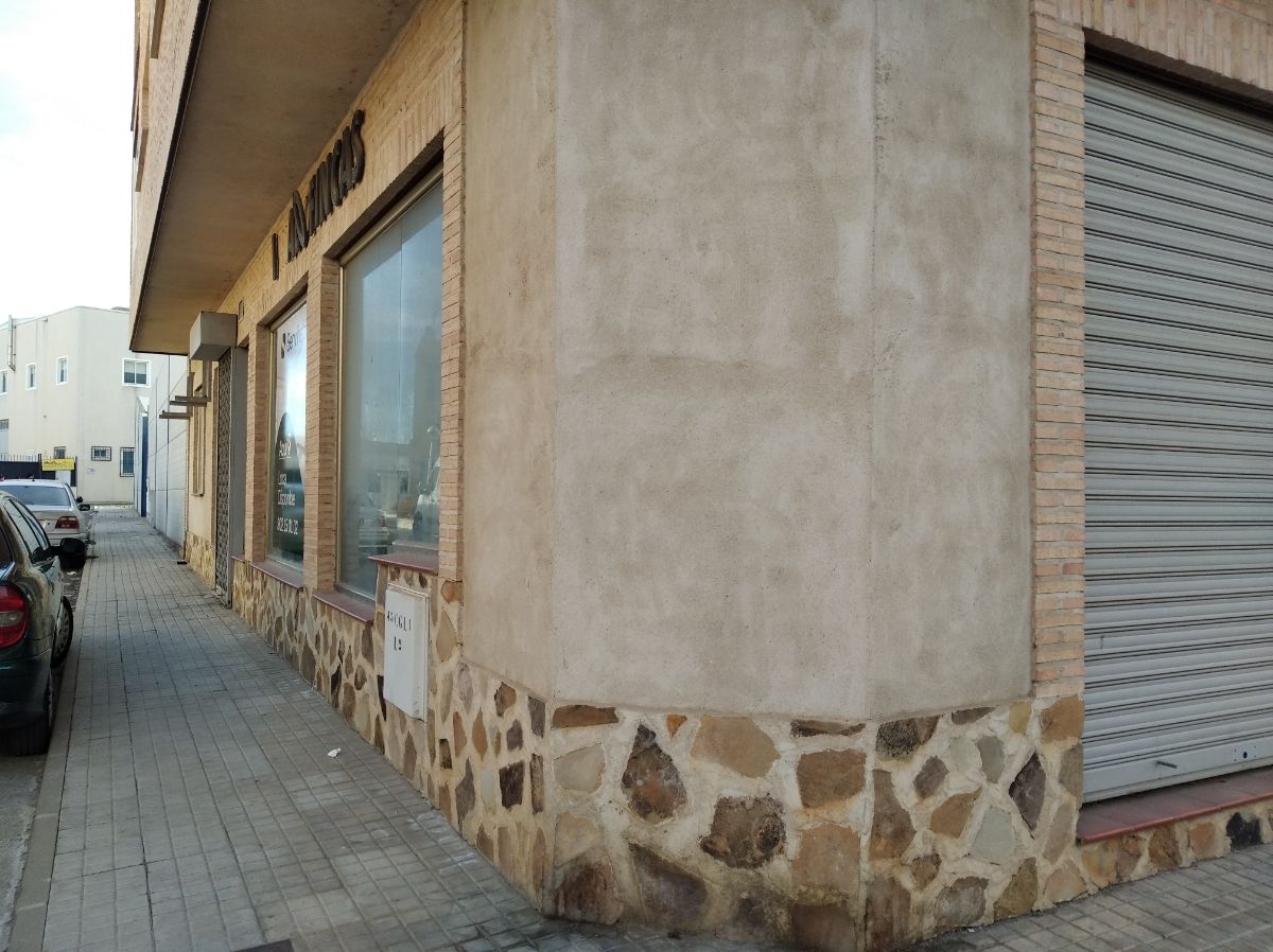 Venta de local en Consuegra