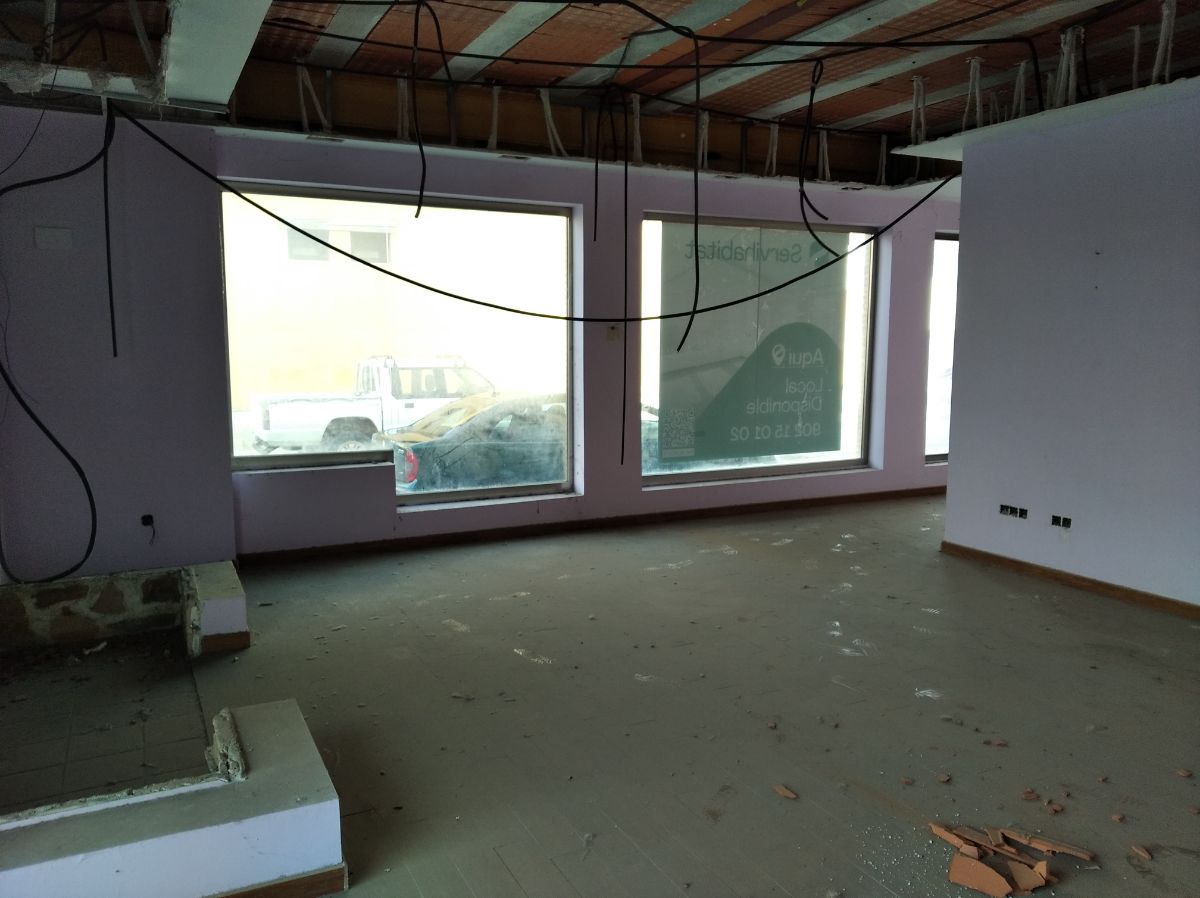 Venta de local en Consuegra