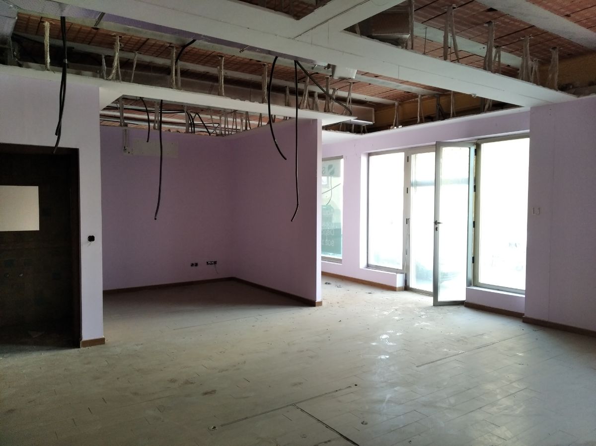 Venta de local en Consuegra