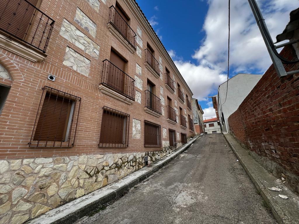 Venta de edificio en Villatobas