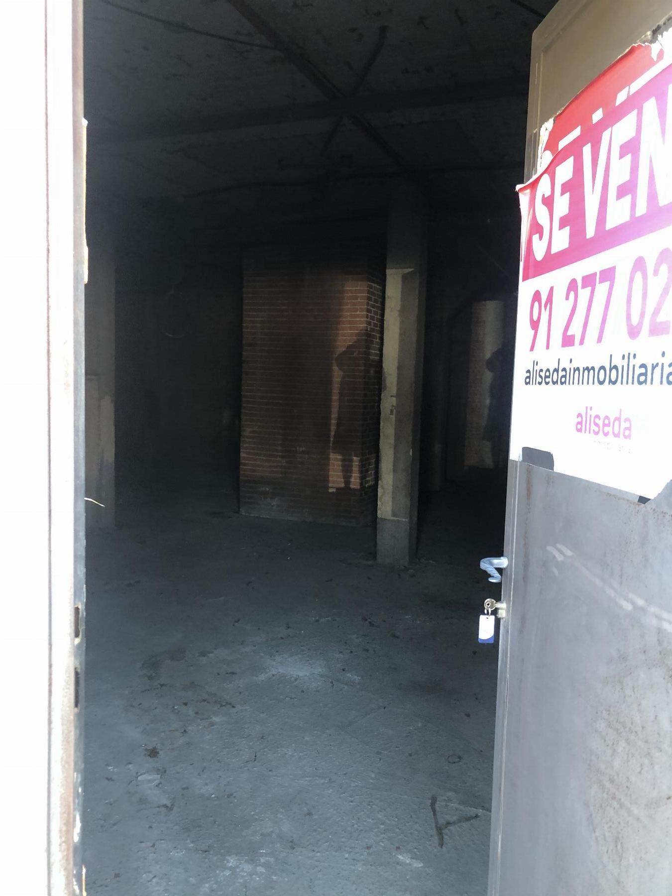 Venta de local comercial en Villanueva del Pardillo