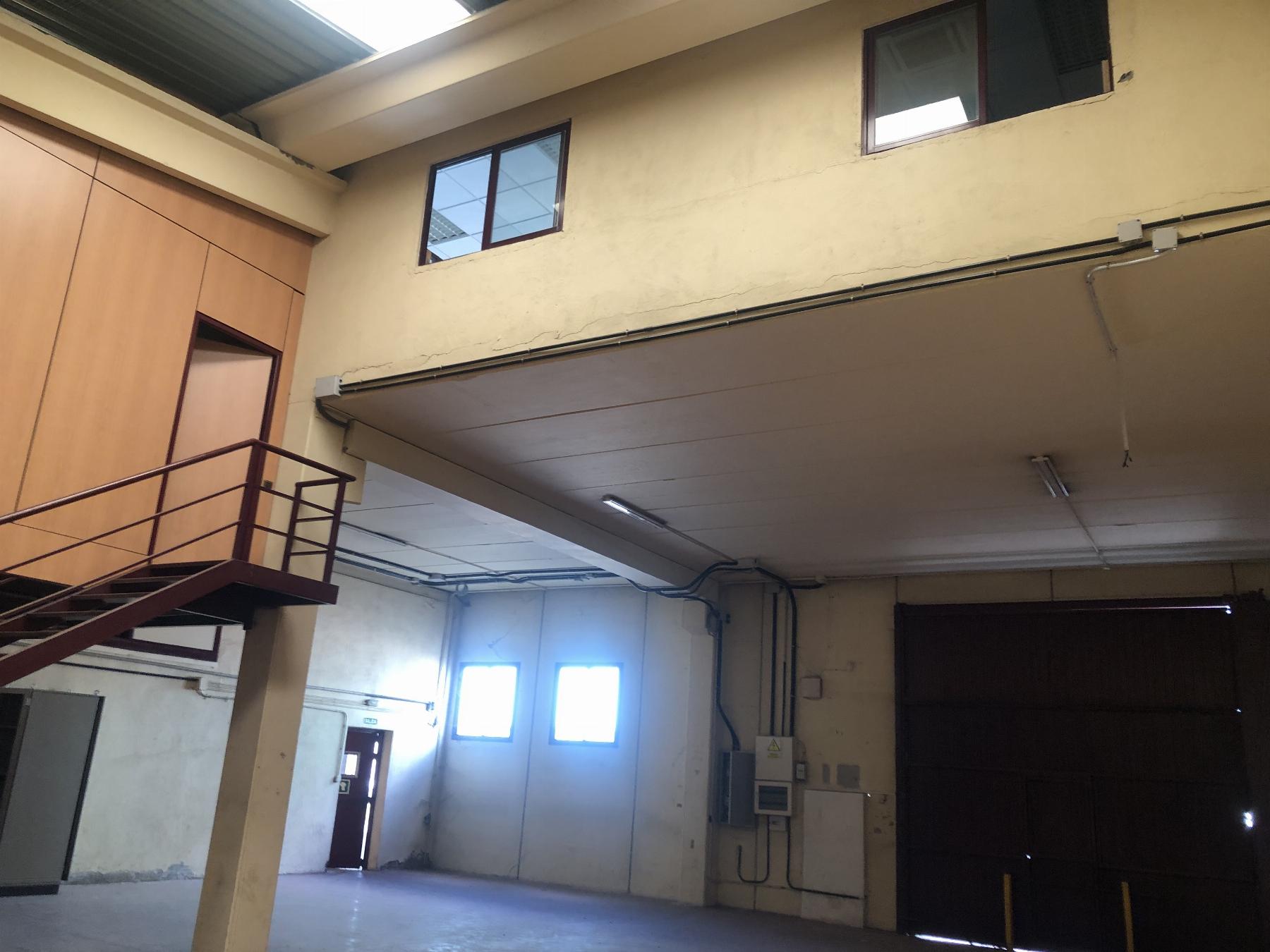 Venta de nave industrial en Leganés