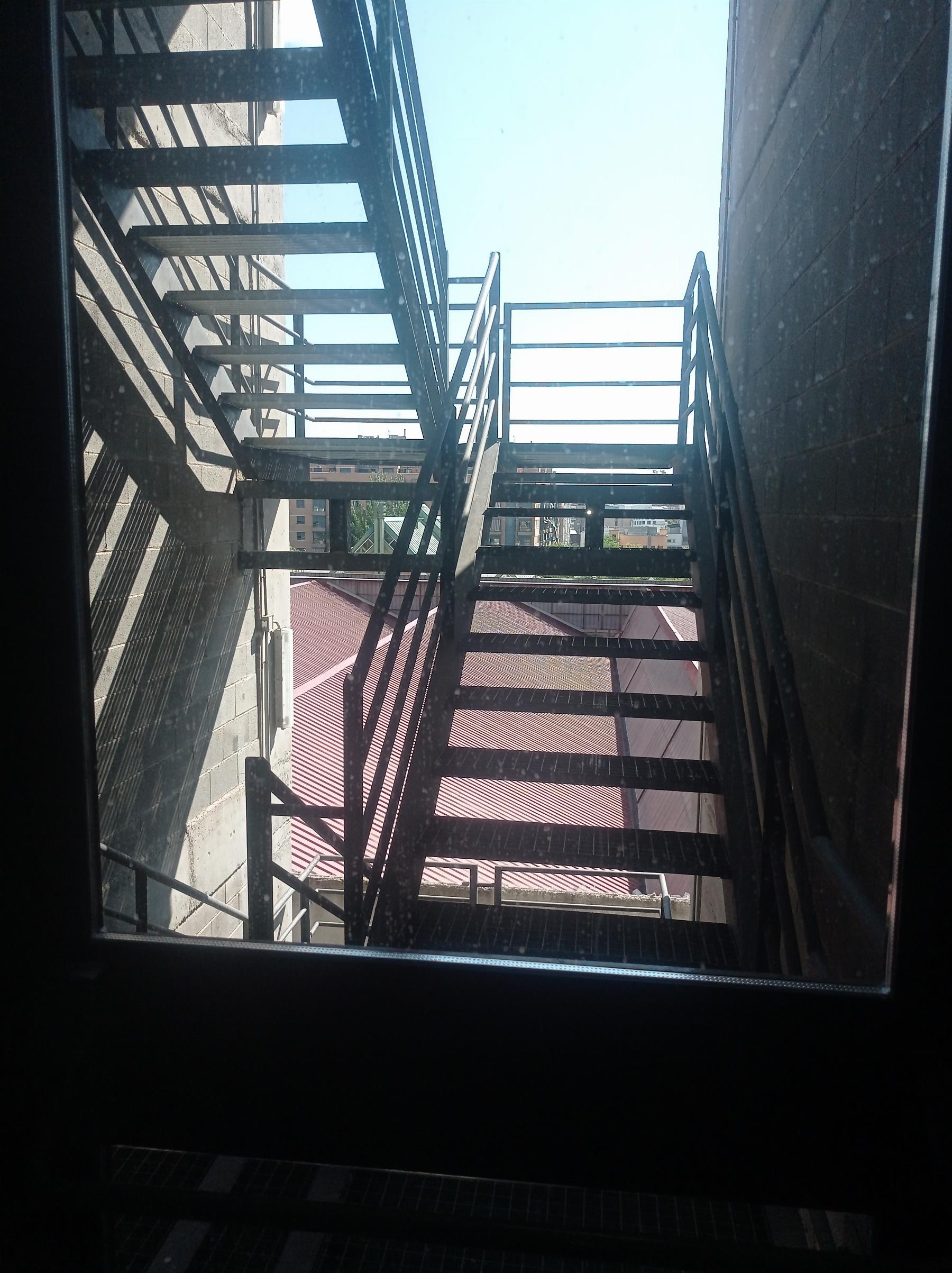 Venta de nave industrial en Madrid