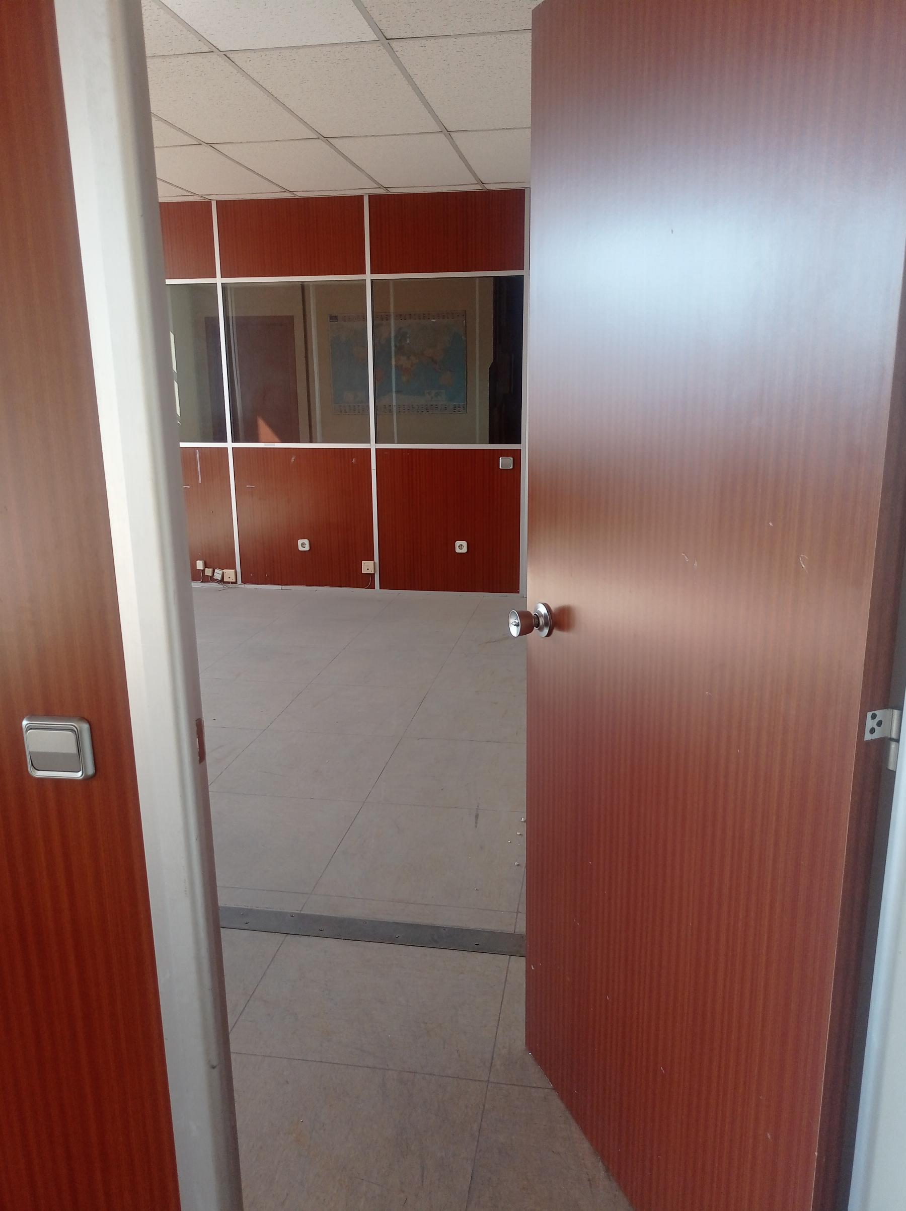 Venta de nave industrial en Madrid
